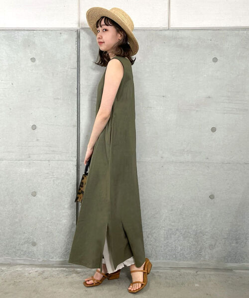 fredy emue(フレディエミュ)の「【WEB限定】レーヨン麻ノースリーブワンピース(ワンピース・レディース・ブラック/チャコールグレー/オリーブ・36/38)」の13枚目の写真