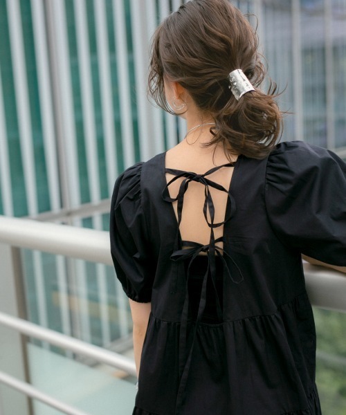 Me%（ミィパーセント）の「バックリボンティアードハンソデワンピース（ワンピース・レディース・ホワイト/ブラック/サックスブルー・FREE）」の8枚目の写真