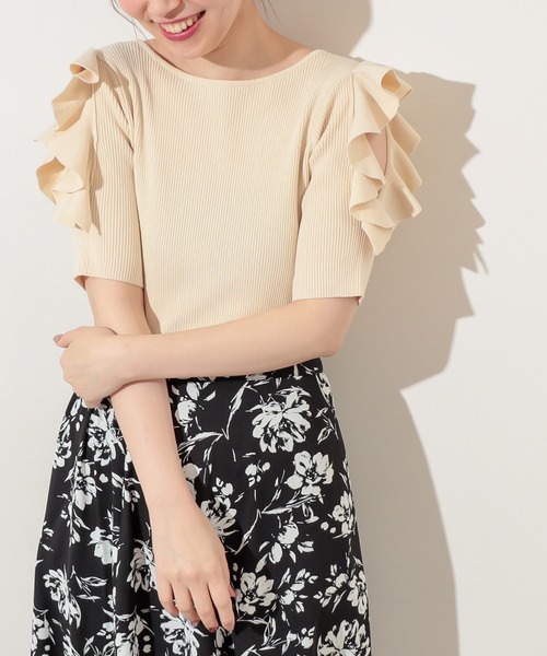 natural couture（ナチュラルクチュール）の「ラッフルスリーブニット（ニット/セーター・レディース・ピンクベージュ/サックスブルー/ブラック/オフホワイト・FREE）」の5枚目の写真