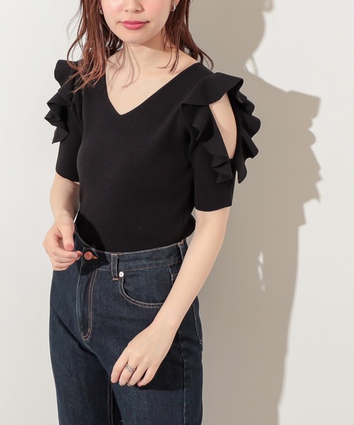 natural couture（ナチュラルクチュール）の「ラッフルスリーブニット（ニット/セーター・レディース・ピンクベージュ/サックスブルー/ブラック/オフホワイト・FREE）」の8枚目の写真