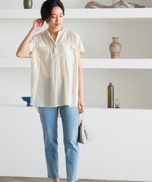 OMNES Another Edition（オムネス アナザーエディション）の「シルクタッチフラップポケットスキッパープルオーバー（シャツ/ブラウス・レディース・ブラック/イエロー/アイボリー/ラベンダー・FREE）」の2枚目の写真