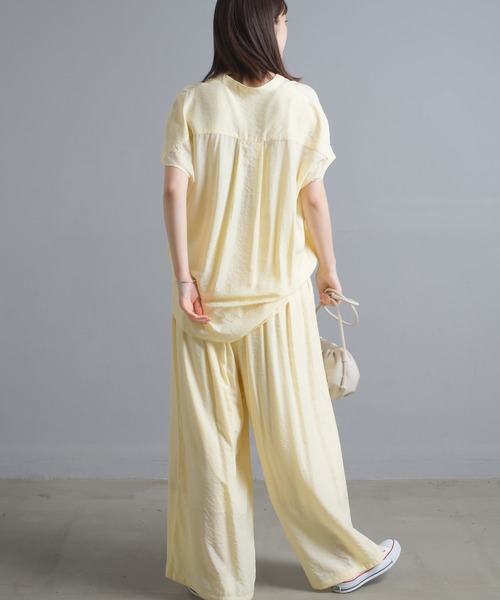 OMNES Another Edition（オムネス アナザーエディション）の「シルクタッチフラップポケットスキッパープルオーバー（シャツ/ブラウス・レディース・ブラック/イエロー/アイボリー/ラベンダー・FREE）」の15枚目の写真