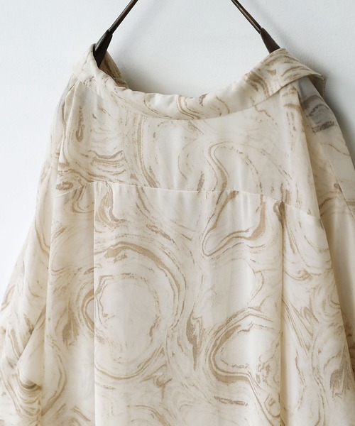 osharewalker（オシャレウォーカー）の「【廃盤】『シアーマーブルプリントシャツ』（シャツ/ブラウス・レディース・ベージュ/ピンク・FREE）」の5枚目の写真