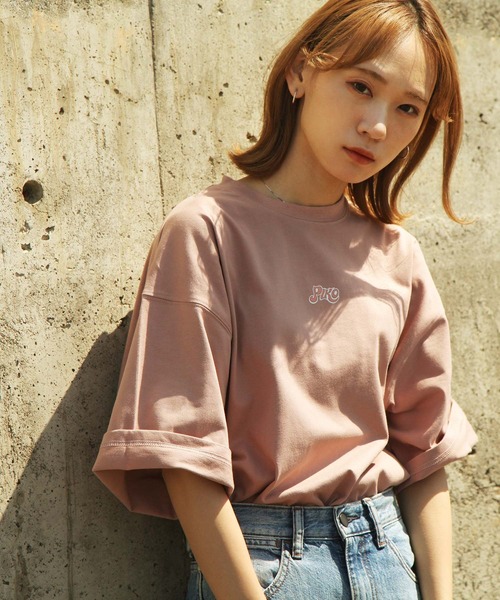 Piko（ピコ）の「【WEB限定】【別注】【PIKO】ビキニ サマーガール イージーケア 高密度ビッグシルエットイラストTシャツ（Tシャツ/カットソー・レディース・グリーン/ブルー/ホワイト/ブラック/ネイビー/ベージュ/ピンク・MEDIUM/LARGE）」の7枚目の写真