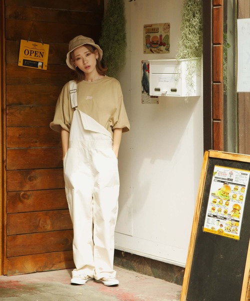 Piko（ピコ）の「【WEB限定】【別注】【PIKO】ビキニ サマーガール イージーケア 高密度ビッグシルエットイラストTシャツ（Tシャツ/カットソー・レディース・グリーン/ブルー/ホワイト/ブラック/ネイビー/ベージュ/ピンク・MEDIUM/LARGE）」の21枚目の写真