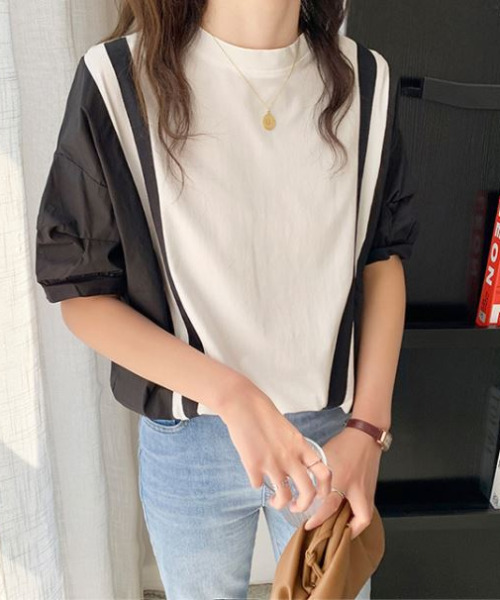 emi+（エミプラス）の「クルーネックカットソードッキング5分袖パフスリーブブラウス（Tシャツ/カットソー・レディース・ホワイト/ブラック/グレー/ベージュ・FREE）」の10枚目の写真