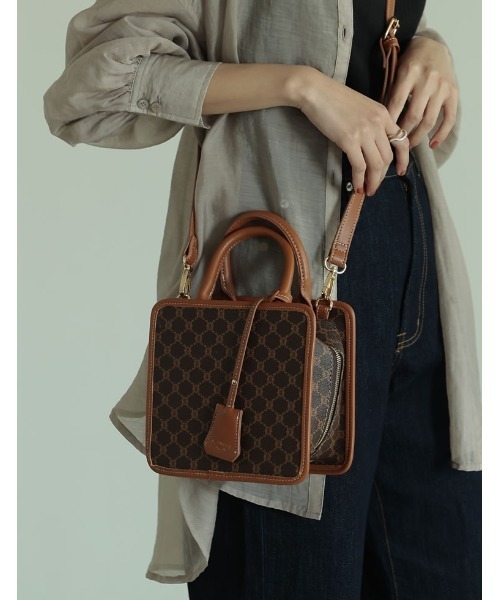 Re:EDIT（リエディ）の「2WAYモノグラムスクエアハンドバッグ（ショルダーバッグ・レディース・ブラック/ベージュ/キャメル/ブラウン・FREE）」の5枚目の写真