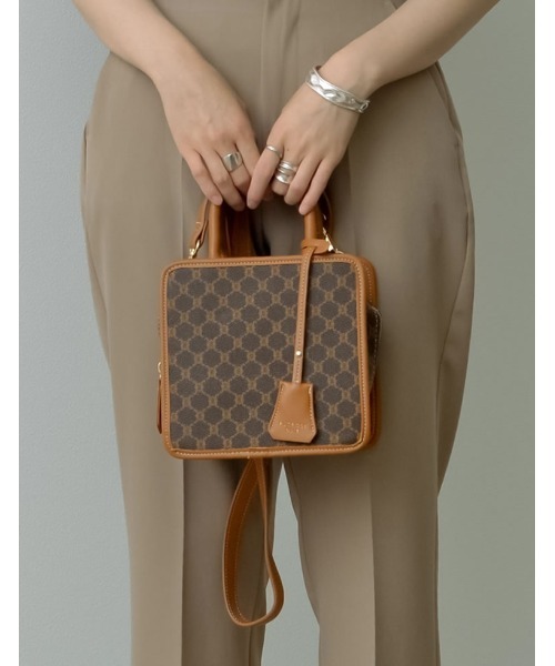 Re:EDIT（リエディ）の「2WAYモノグラムスクエアハンドバッグ（ショルダーバッグ・レディース・ブラック/ベージュ/キャメル/ブラウン・FREE）」の15枚目の写真