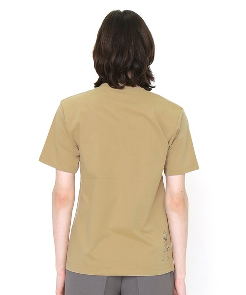 Design Tshirts Store graniph（デザイン　ティーシャツ　ストア　グラニフ）の「スナドリネコさん(ぼのぼの)｜コラボTシャツ（Tシャツ/カットソー・メンズ・サンドベージュ・SMALL/MEDIUM/LARGE/X-LARGE/X-SMALL）」の3枚目の写真