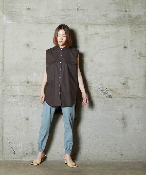 lautreamont BLEUBLANC(ロートレアモンブルーブラン)の「<lautreamont BLEUBLANC>ノースリーブロングシャツ(シャツ/ブラウス・レディース・パープル/ブラウン/キャメル・9号)」の9枚目の写真