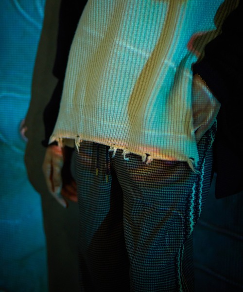 TAUPE（トープ）の「【TAUPE/トープ】 ウェーブライントラックパンツ（スラックス・メンズ・ブラック/ワインレッド・1/2）」の21枚目の写真