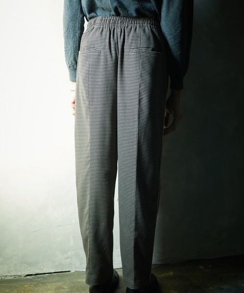 TAUPE（トープ）の「【TAUPE/トープ】 ウェーブライントラックパンツ（スラックス・メンズ・ブラック/ワインレッド・1/2）」の3枚目の写真