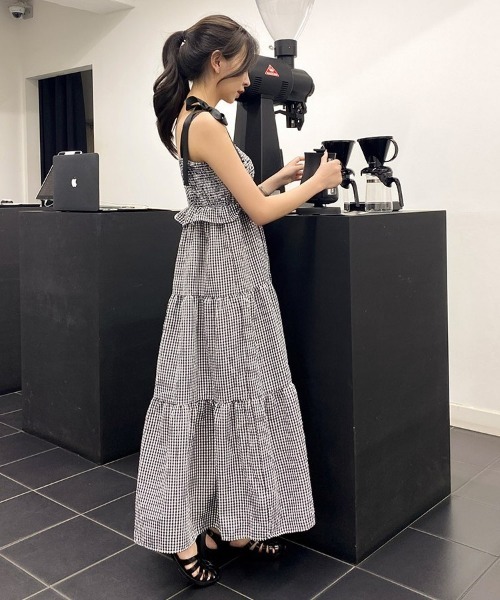 chuu（チュー）の「CHUU チェックリボンティアードワンピース（ワンピース・レディース・ブラック/レッド・FREE）」の7枚目の写真