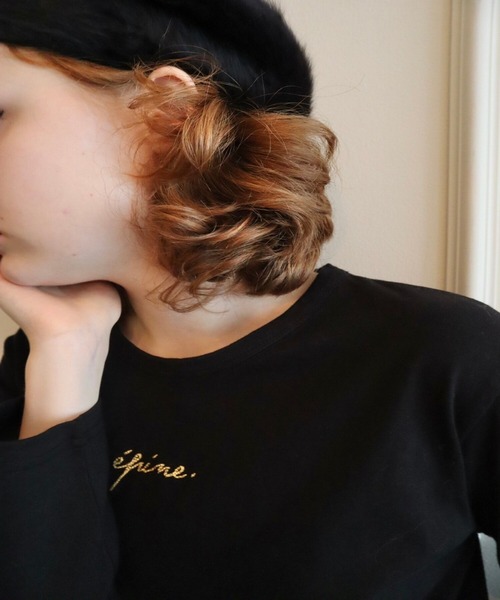 epine（エピヌ）の「epine embroidery gold logo long tee（Tシャツ