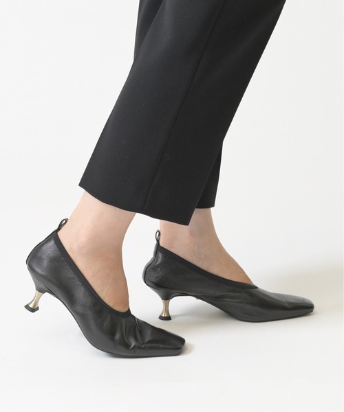 LE TALON（ルタロン）の「TAEKO HIGASHIHARA×GRISE 5.5レザーギャザーパンプス◆（パンプス・レディース・ブラック/アイボリー/ボルドー・23cm/24cm/22.5cm/24.5cm/23.5cm/25cm/22cm）」の2枚目の写真