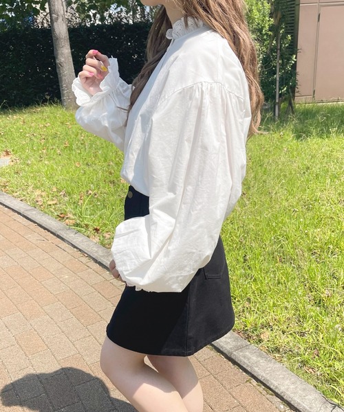 apres jour（アプレジュール）の「コットンレースフリルブラウス【ZOZOTOWN限定アイテム】（シャツ/ブラウス・レディース・オフホワイト・フリー/X-LARGE）」の7枚目の写真