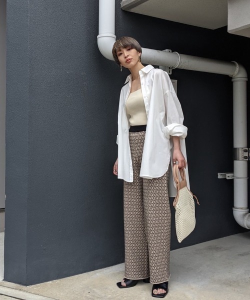 y/m by misato（イムバイミサト）の「ジオメトリックパターンジャガードパンツ（その他パンツ・レディース・ベージュ/ブラック・FREE）」の17枚目の写真