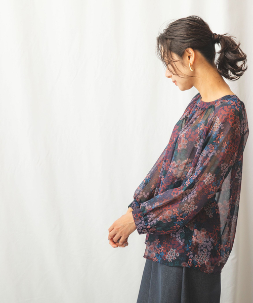 NARACAMICIE（ナラカミーチェ）の「シフォンフラワーギャザーブラウス（シャツ/ブラウス・レディース・ブラック/ネイビー・MEDIUM/X-LARGE）」の20枚目の写真