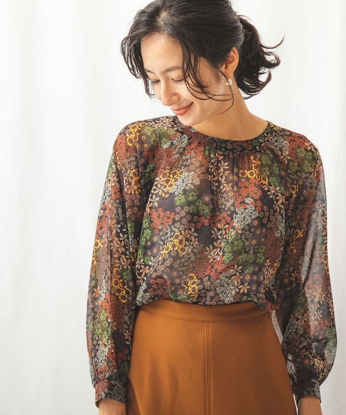 NARACAMICIE（ナラカミーチェ）の「シフォンフラワーギャザーブラウス（シャツ/ブラウス・レディース・ブラック/ネイビー・MEDIUM/X-LARGE）」の14枚目の写真