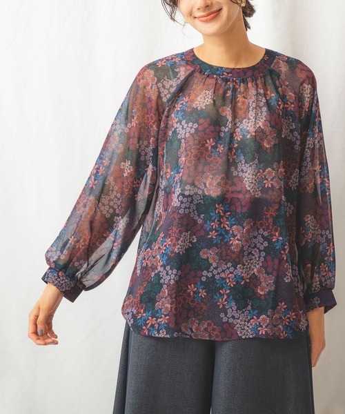 NARACAMICIE（ナラカミーチェ）の「シフォンフラワーギャザーブラウス（シャツ/ブラウス・レディース・ブラック/ネイビー・MEDIUM/X-LARGE）」の8枚目の写真