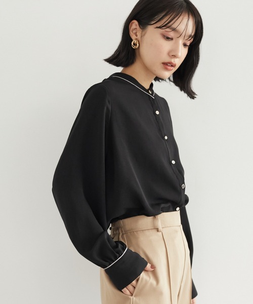 ELENCARE DUE(エレンカーレデュエ)の「・ELENCARE DUE パイピングブラウス*(シャツ/ブラウス・レディース・ブラック/ベージュ/オフホワイト/オレンジ・FREE)」の3枚目の写真