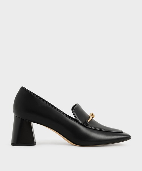 CHARLES & KEITH（チャールズ & キース）の「メタリック