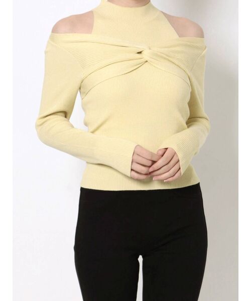 MERCURYDUO（マーキュリーデュオ）の「2WAYレイヤード風ツイストリブニット（ニット/セーター・レディース・ブラック/オフホワイト/イエロー・FREE）」の9枚目の写真