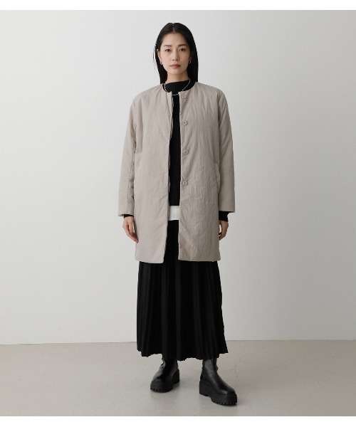 AZUL by moussy（アズールバイマウジー）の「STITCHLESS PADDED COAT/ストレッチパディッドコート（その他アウター・レディース・ライトベージュ/ブラック・SMALL/MEDIUM）」の17枚目の写真