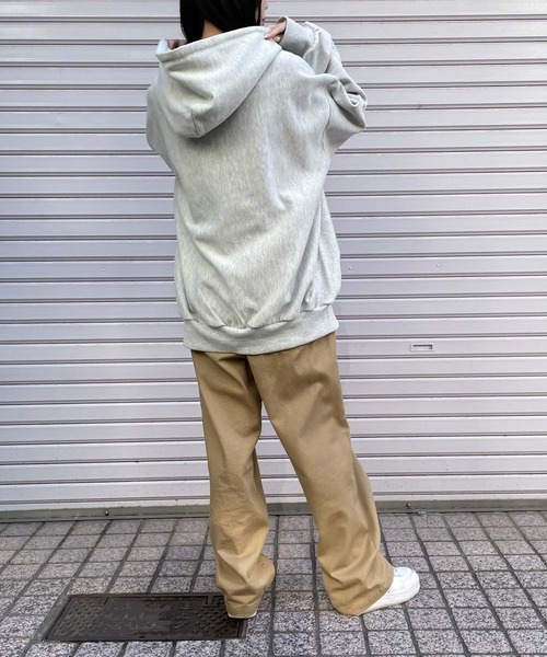 WEGO（ウィゴー）の「WEGO/ヘビーウエイト カレッジロゴBIGプルパーカ（パーカー・メンズ・ダークグリーン/ロイヤルブルー/グレー系その他/オートミール・X-LARGE/MEDIUM/LARGE）」の13枚目の写真