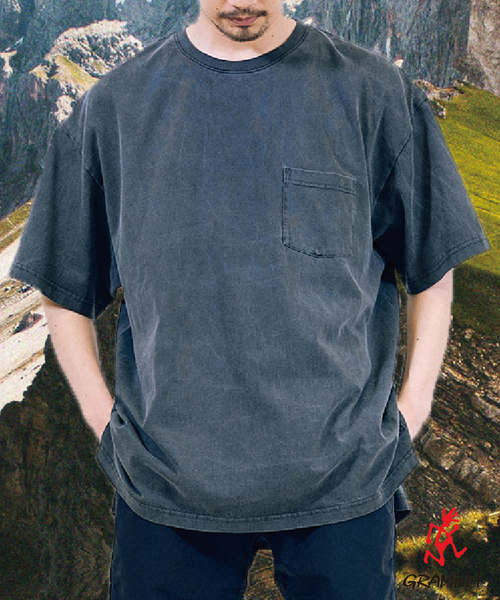 Gramicci(グラミチ)の「【GRAMICCI / グラミチ】別注 DYED バギー Tシャツ(Tシャツ/カットソー・メンズ・カーキ/ホワイト/ネイビー/ブラック・LARGE/SMALL/MEDIUM)」の6枚目の写真