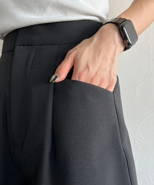 PAGEBOY（ページボーイ）の「CORE / ミニトラウザーパンツ（スラックス・レディース・オフホワイト/ブラック・SMALL/MEDIUM）」の6枚目の写真