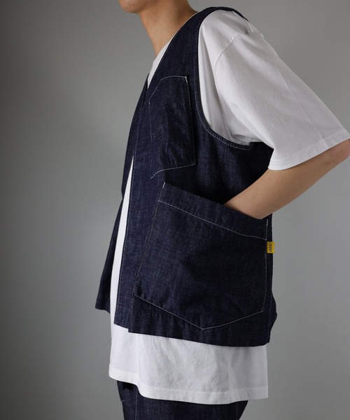 NUMBER (N)INE(ナンバーナイン)の「DENIM VEST(ベスト・メンズ・インディゴブルー・3/4)」の4枚目の写真