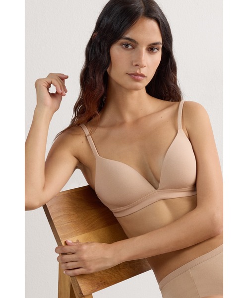 Intimissimi（インティミッシミ）の「Tiziana コットン トライアングルブラ 【ノンワイヤー 蒸れにくい ナチュラル 盛らない】（ブラジャー・レディース・ブラック/ベージュ/ブルー/ヘザーグレー/サンドベージュ/ホワイト/ヘザーチャコール・70B/70C/75B/75C/80B/85B/80C）」の14枚目の写真