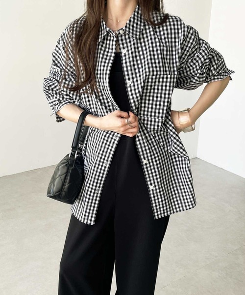 GeeRA(ジーラ)の「【9色/5サイズ展開】オーバーサイズベーシックルーズシャツ(シャツ/ブラウス・レディース・ベージュ/グリーン/ブルー/パープル/ピンク/ブラック/チェック/ホワイト系その他/ブルー系その他/ピンク系その他/ブラック系その他・XX-LARGE/LARGE/SMALL/MEDIUM/X-LARGE)」の16枚目の写真