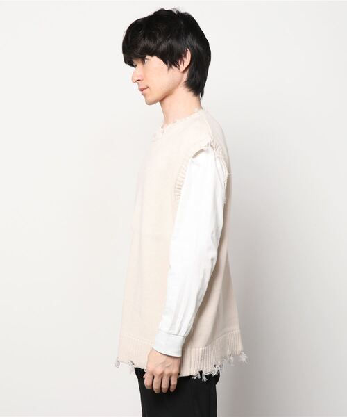 JOHN'S CLOSET(ジョンズクローゼット)の「【i】7Gバルキーダメージニットベスト(ベスト・メンズ・サックスブルー/アイボリー/チャコールグレー/グリーン・MEDIUM/LARGE/X-LARGE)」の12枚目の写真