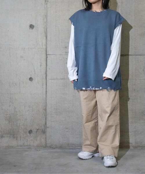 JOHN'S CLOSET(ジョンズクローゼット)の「【i】7Gバルキーダメージニットベスト(ベスト・メンズ・サックスブルー/アイボリー/チャコールグレー/グリーン・MEDIUM/LARGE/X-LARGE)」の9枚目の写真