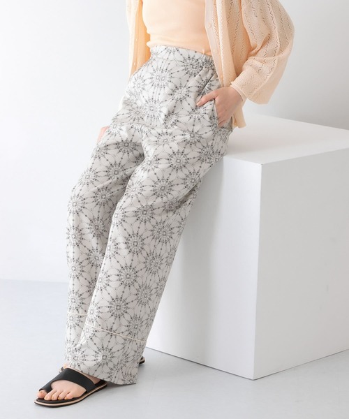 KBF（ケイビーエフ）の「プリントイージーパンツ（その他パンツ・レディース・ベージュ/ブルー/ネイビー・ONE）」の2枚目の写真