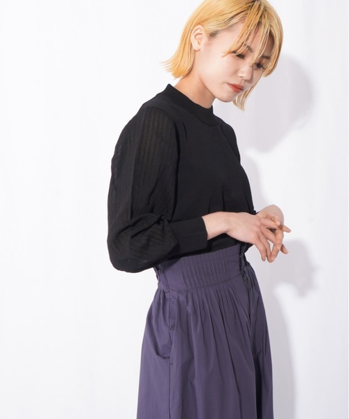 LADY LUCK LUCA(レディラックルカ)の「LC/LLL 14G袖ストライプ プルオーバー(Tシャツ/カットソー・レディース・ライトグレー/ブラック/ベージュ・FREE)」の2枚目の写真