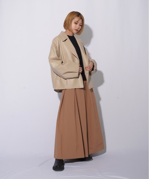 LADY LUCK LUCA(レディラックルカ)の「LC/LLL 14G袖ストライプ プルオーバー(Tシャツ/カットソー・レディース・ライトグレー/ブラック/ベージュ・FREE)」の6枚目の写真