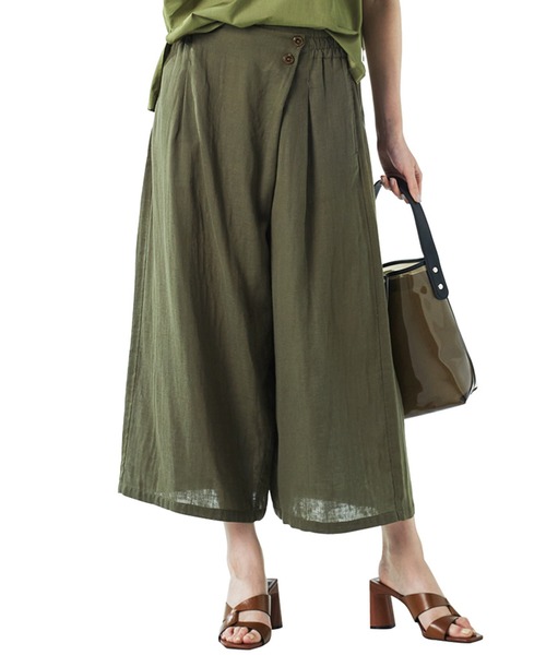 Live in comfort（リブインコンフォート）の「リブ　イン　コンフォート　ダブルガーゼが軽やかなはき心地　前重なりパンツ（その他パンツ・レディース・ライトグレー/イエロー/ブラウン/ホワイト×グレー/ブルー系その他/グリーン/ブラック系その他/オレンジ/ロイヤルブルー/ピンク系その他/ブラック/サックスブルー/グレー系その他/パープル/グリーン系その他/ライトピンク/カーキ/チャコールグレー/杢グレー/レッド/グレー/キャメル/ブラック×ホワイト/ホワイト×ブルー・MEDIUM/XX-LARGE/LARGE/X-LARGE/XXX-LARGE/SMALL）」の13枚目の写真