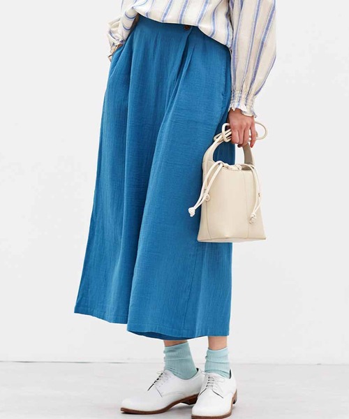 Live in comfort（リブインコンフォート）の「リブ　イン　コンフォート　ダブルガーゼが軽やかなはき心地　前重なりパンツ（その他パンツ・レディース・ライトグレー/イエロー/ブラウン/ホワイト×グレー/ブルー系その他/グリーン/ブラック系その他/オレンジ/ロイヤルブルー/ピンク系その他/ブラック/サックスブルー/グレー系その他/パープル/グリーン系その他/ライトピンク/カーキ/チャコールグレー/杢グレー/レッド/グレー/キャメル/ブラック×ホワイト/ホワイト×ブルー・MEDIUM/XX-LARGE/LARGE/X-LARGE/XXX-LARGE/SMALL）」の17枚目の写真