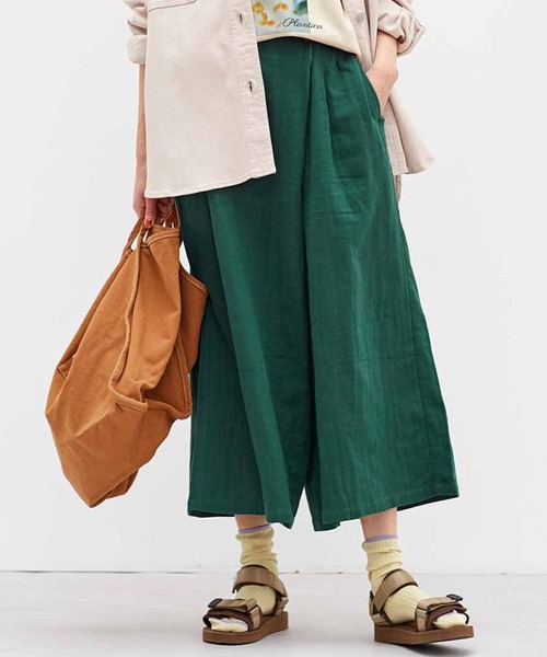 Live in comfort（リブインコンフォート）の「リブ　イン　コンフォート　ダブルガーゼが軽やかなはき心地　前重なりパンツ（その他パンツ・レディース・ライトグレー/イエロー/ブラウン/ホワイト×グレー/ブルー系その他/グリーン/ブラック系その他/オレンジ/ロイヤルブルー/ピンク系その他/ブラック/サックスブルー/グレー系その他/パープル/グリーン系その他/ライトピンク/カーキ/チャコールグレー/杢グレー/レッド/グレー/キャメル/ブラック×ホワイト/ホワイト×ブルー・MEDIUM/XX-LARGE/LARGE/X-LARGE/XXX-LARGE/SMALL）」の14枚目の写真