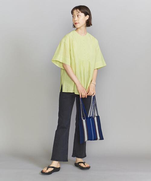 BEAUTY&YOUTH UNITED ARROWS(ビューティーアンドユースユナイテッドアローズ)の「コットンサッカー フロントボタン 5分袖 ブラウス -ウォッシャブル-(シャツ/ブラウス・レディース・ブラック/ホワイト/ライム・FREE)」の9枚目の写真