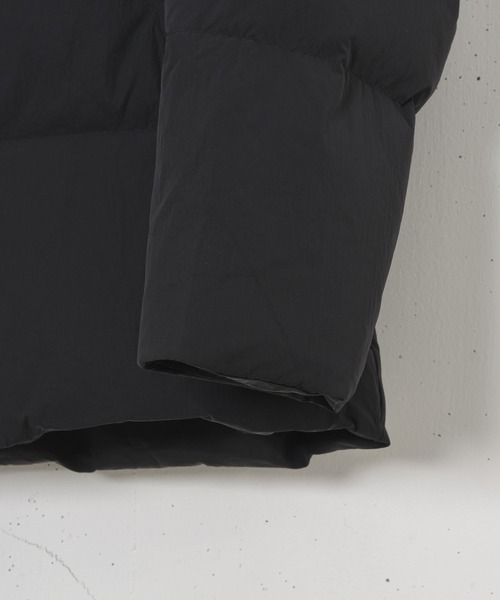 CASPER JOHN(キャスパージョン)の「Cleric down jacket/クレリックダウンジャケット(ダウンジャケット/コート・メンズ・マスタード/ブラック・SMALL/MEDIUM/LARGE)」の22枚目の写真