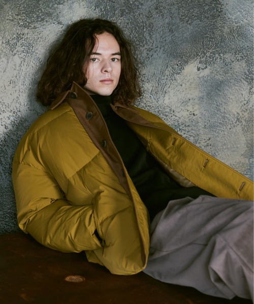 CASPER JOHN(キャスパージョン)の「Cleric down jacket/クレリックダウンジャケット(ダウンジャケット/コート・メンズ・マスタード/ブラック・SMALL/MEDIUM/LARGE)」の12枚目の写真