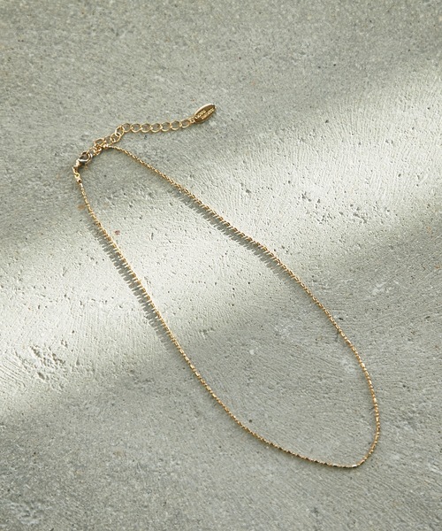 RIVE DROITE（リヴドロワ）の「ランダムチェーンショートネックレス（ネックレス・レディース・ゴールド・FREE）」の4枚目の写真