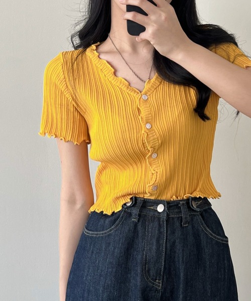 by muni:r（バイ ムニール）の「ウェーブリブ半袖カーディガン（ニット/セーター・レディース・ブラック/ピンク/イエロー/ブルー/グリーン/アイボリー・FREE）」の5枚目の写真