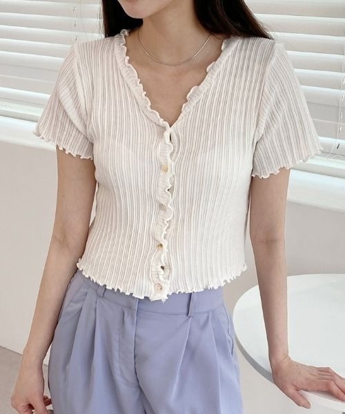 by muni:r（バイ ムニール）の「ウェーブリブ半袖カーディガン（ニット/セーター・レディース・ブラック/ピンク/イエロー/ブルー/グリーン/アイボリー・FREE）」の2枚目の写真