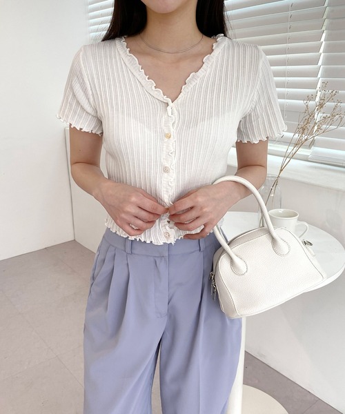 by muni:r（バイ ムニール）の「ウェーブリブ半袖カーディガン（ニット/セーター・レディース・ブラック/ピンク/イエロー/ブルー/グリーン/アイボリー・FREE）」の7枚目の写真