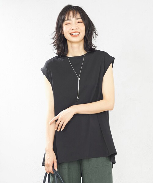 ANY（エニィ）の「【接触冷感・UVケア】バックフレアヘム カットソー（Tシャツ/カットソー・レディース・ブラック系/アイボリー系/ライトイエロー系・2/3）」の2枚目の写真